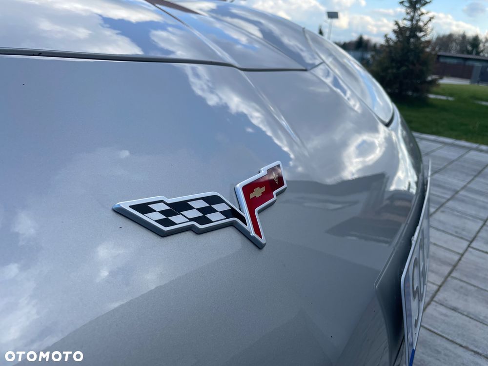 Chevrolet Corvette - 15