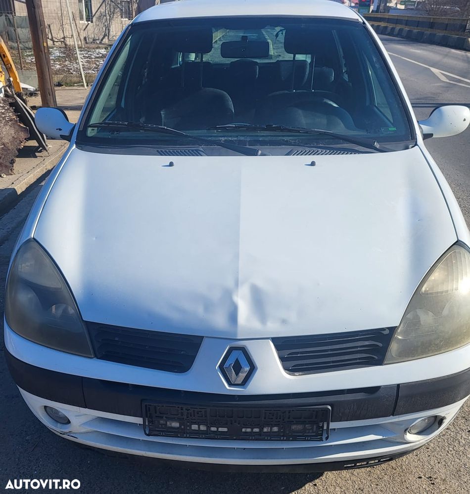 Dezmembram Renault Clio 2 din 2002 motor K9K-A7 1,5 D - 1