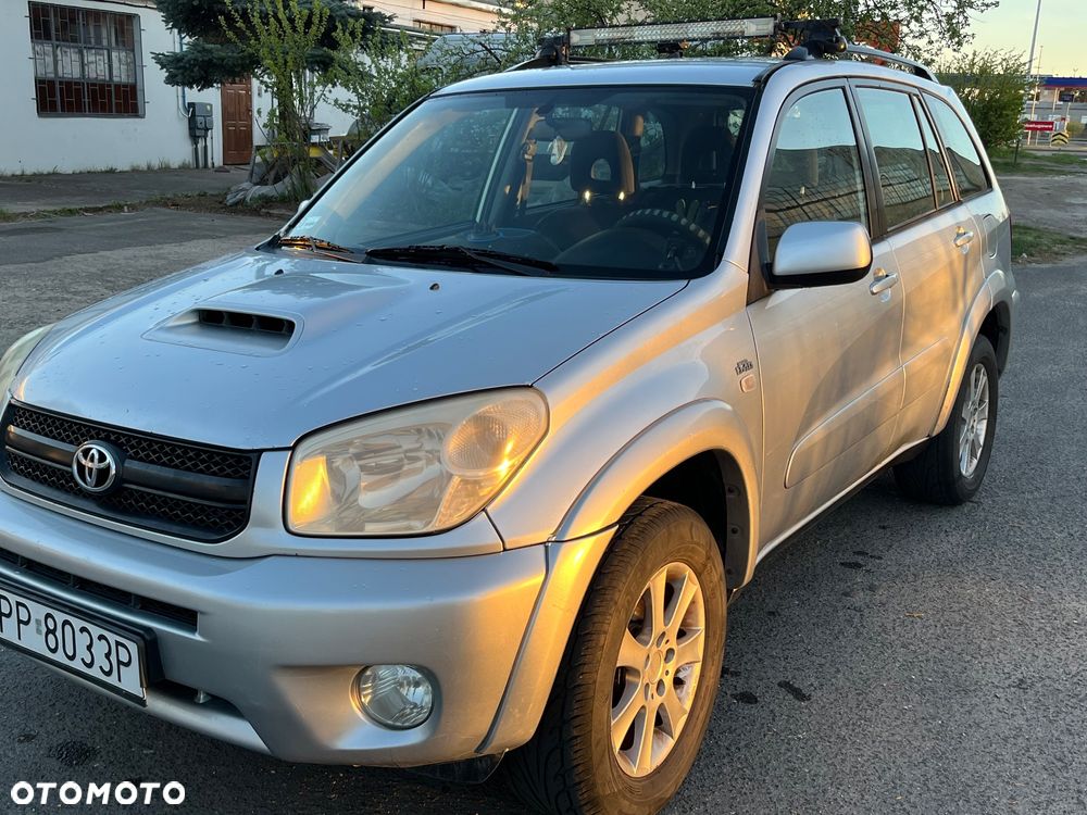 Toyota RAV4 2.0 D-4D 4x4 - 6