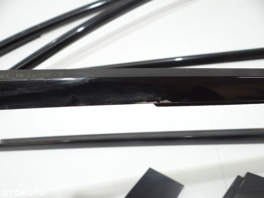 LISTWY SHADOW LINE BMW E90 LCI - 5