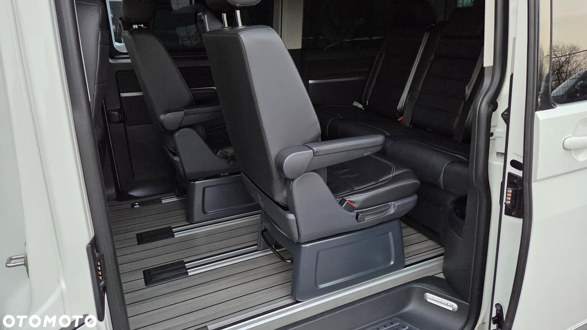 Volkswagen Multivan 6.1 2.0 TDI L1 Highline 4Motion DSG - 14