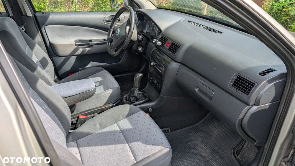 Skoda Octavia 1.9 TDI Tour - 7