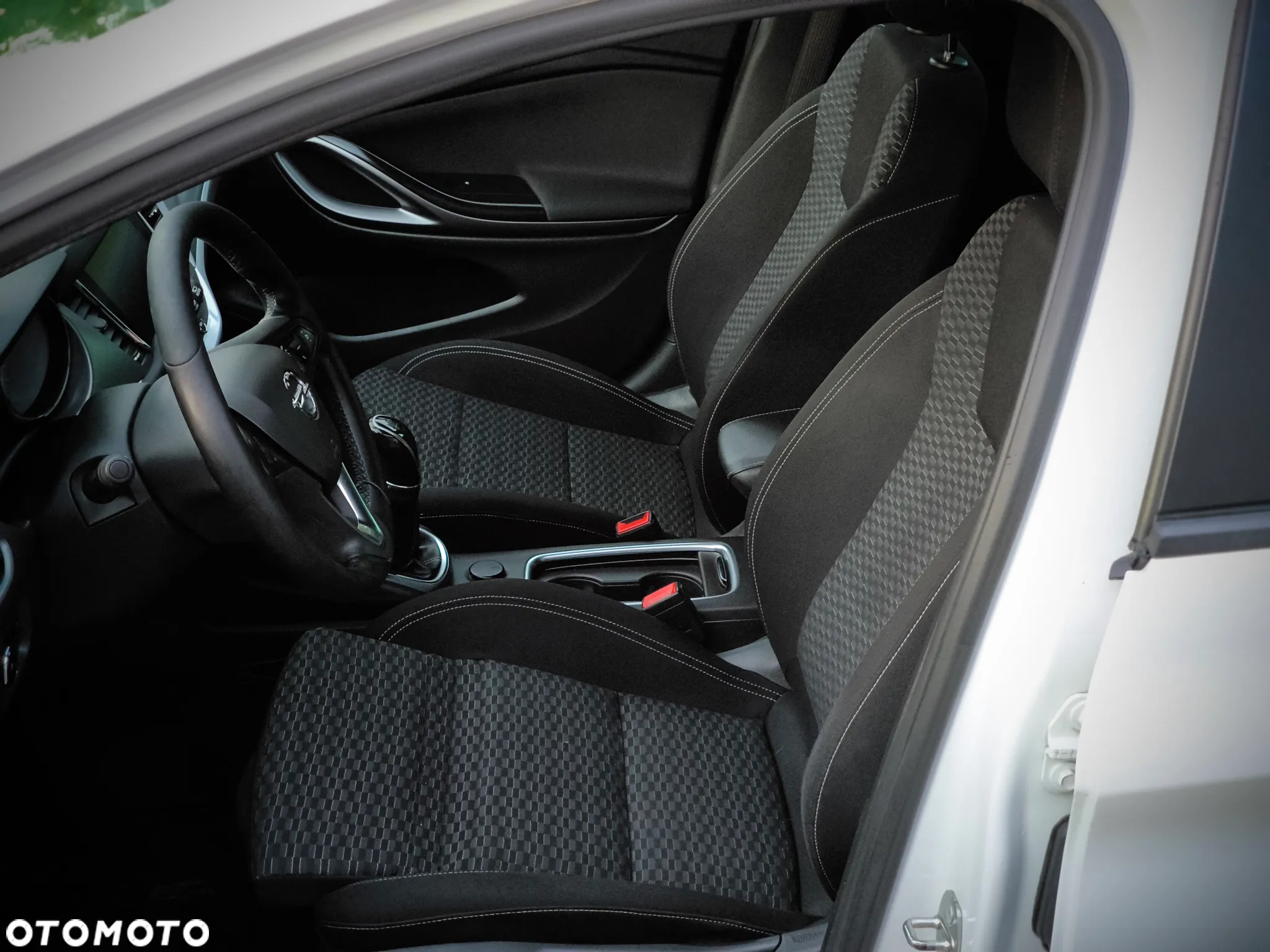 Opel Astra 1.6 D (CDTI) Edition - 6