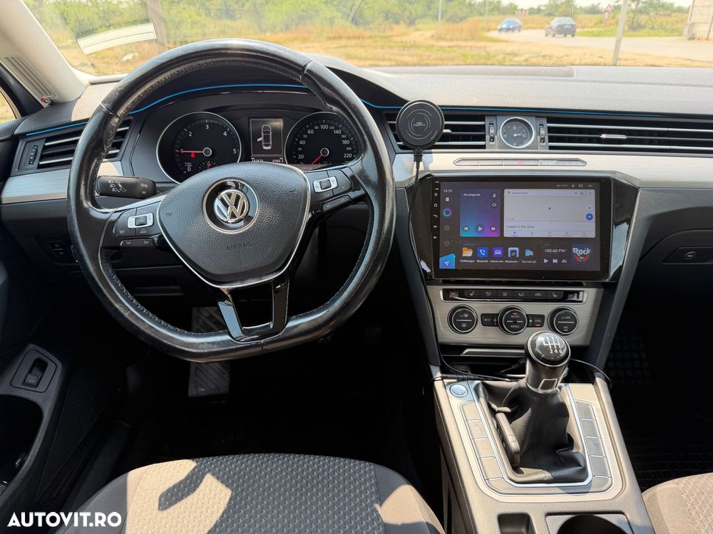 Volkswagen Passat 1.6 TDI Trendline - 17