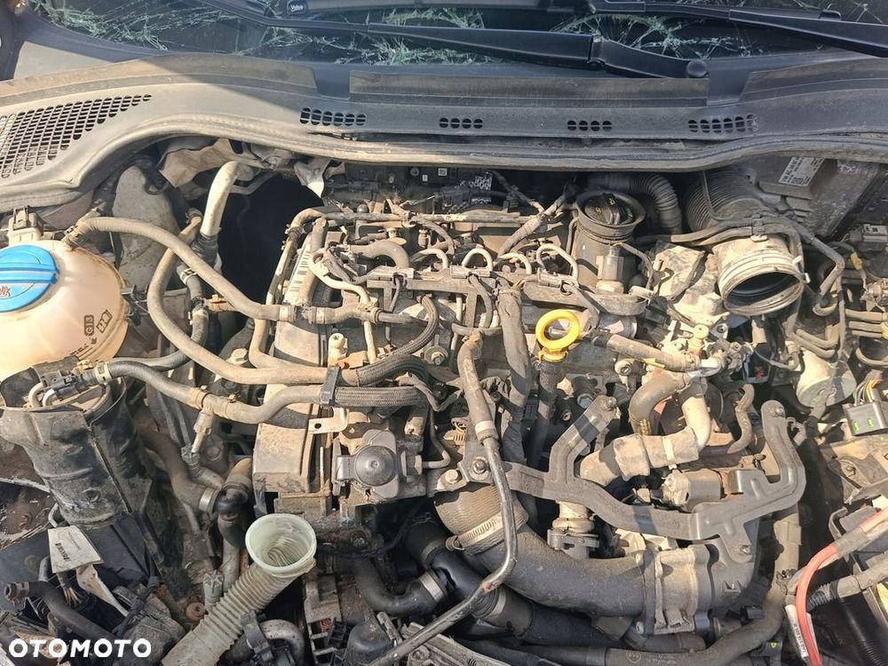 SKODA RAPID 1,4TDI MAGLOWNICA 6C1423057R - 7