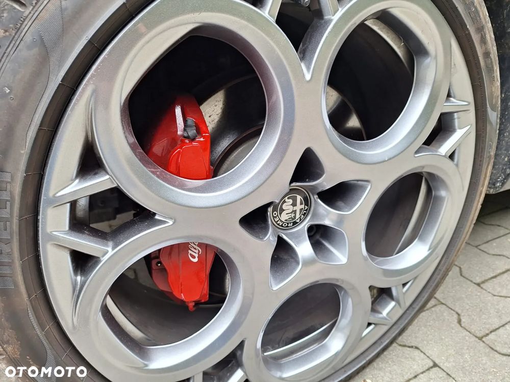 Alfa Romeo Tonale 1.3 PHEV Q4 Veloce - 16