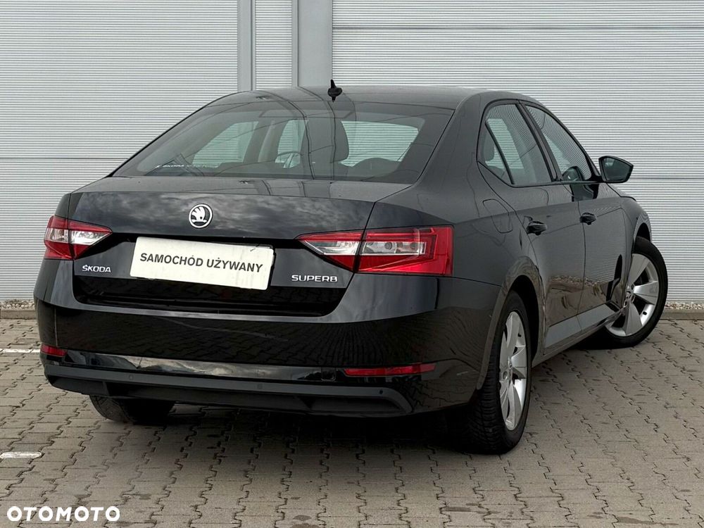 Skoda Superb 1.8 TSI Ambition - 11