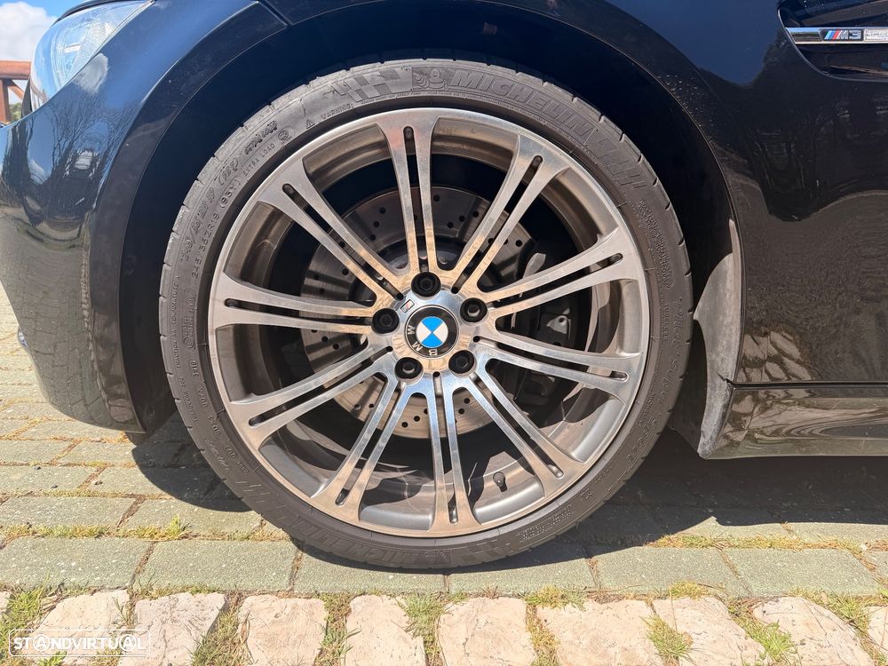BMW M3 Auto - 34