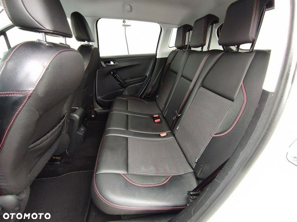 Peugeot 2008 - 14