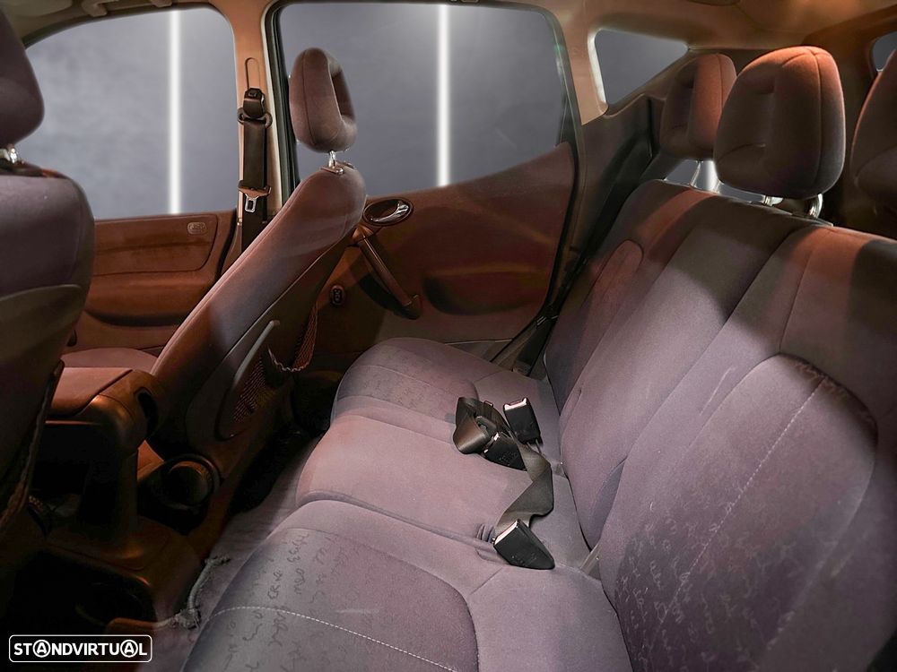 Mercedes-Benz A 140 Elegance - 12