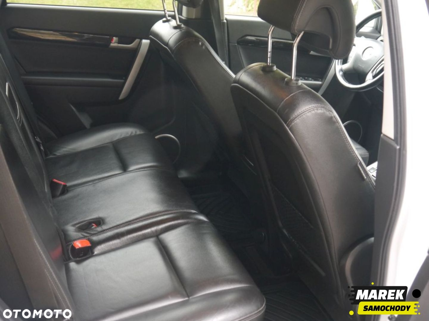 Chevrolet Captiva - 25
