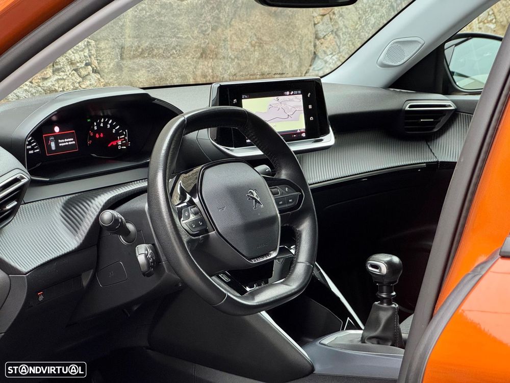 Peugeot 2008 1.2 PureTech Allure - 6