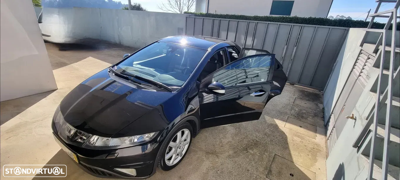 Honda Civic 1.8 Executive - 2
