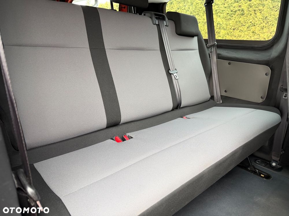 Peugeot Traveller 1.6 BlueHDi Long Business - 16