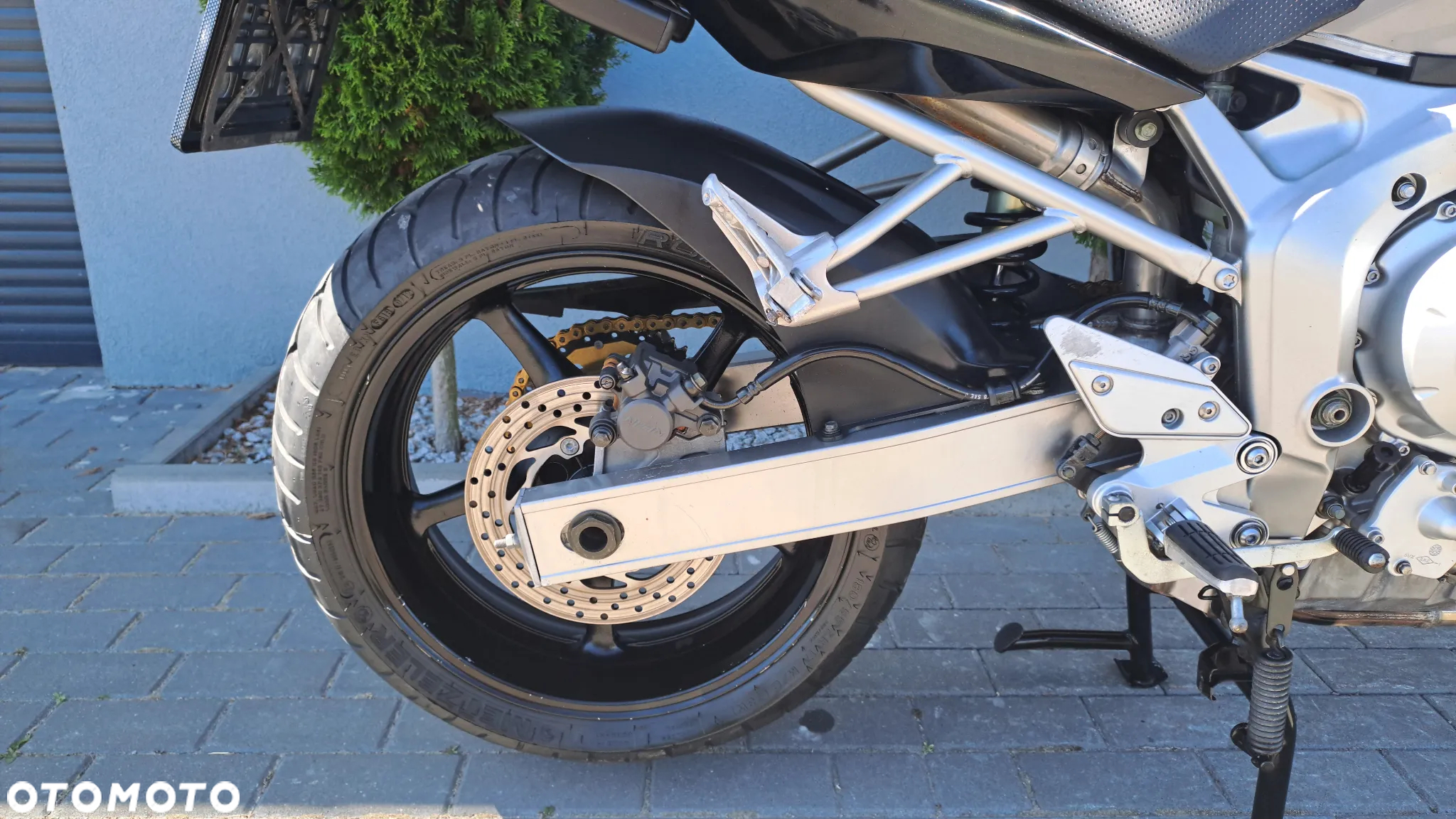Yamaha FZ - 28
