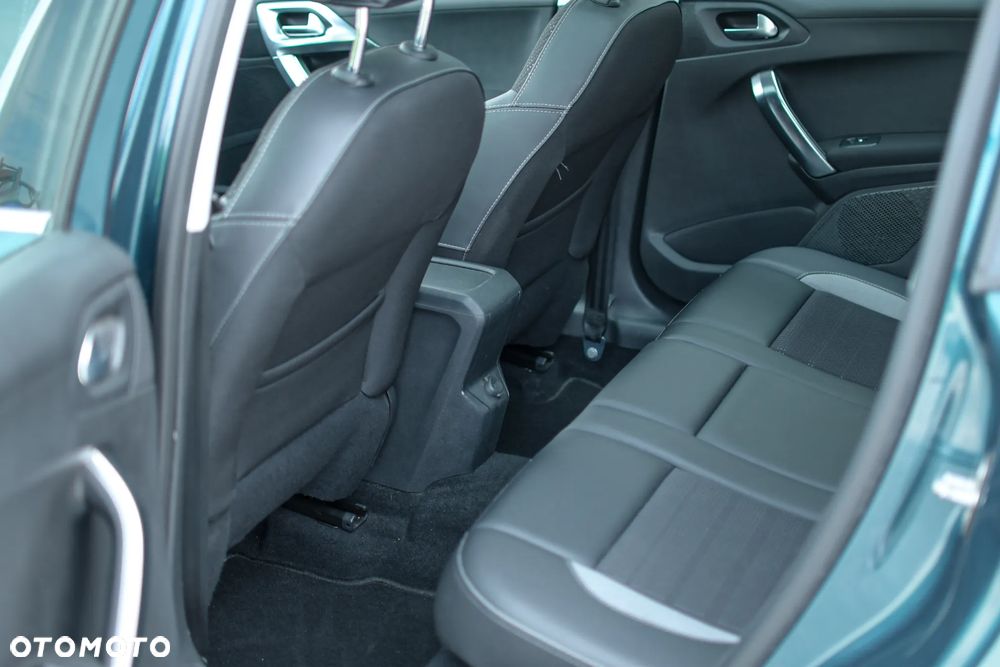Peugeot 2008 - 22