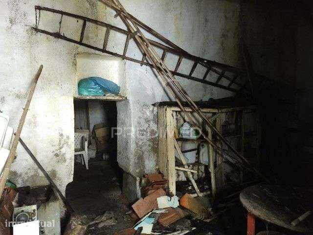 Casa em ruínas Alter Pedroso- Alter Chão - Grande imagem: 2/8