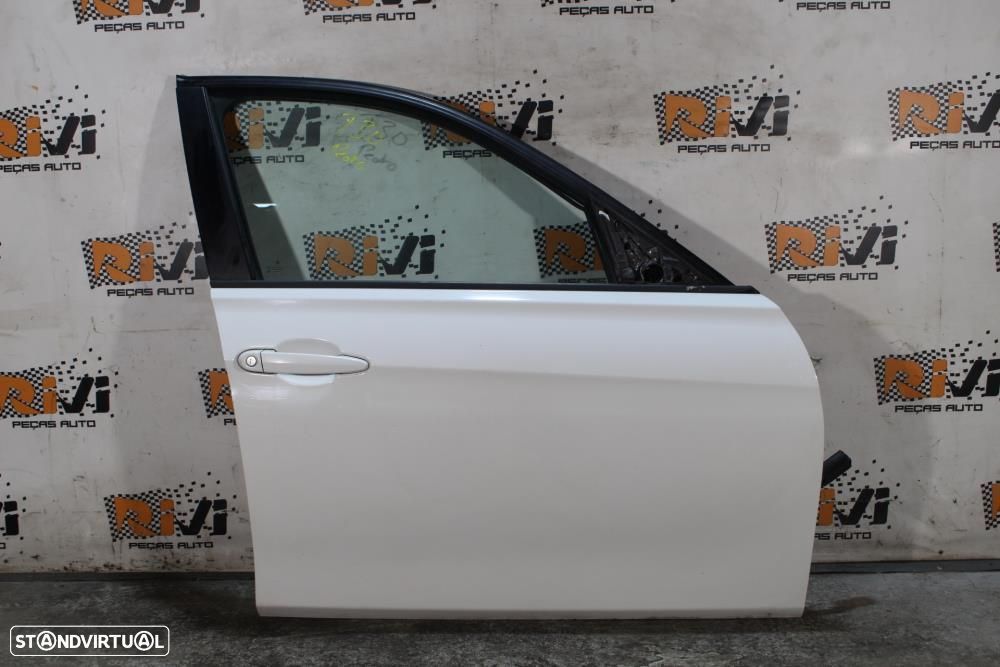 Porta Frente Direita Bmw 3 (F30, F80)  41007298566 / Pendura Passageir - 1