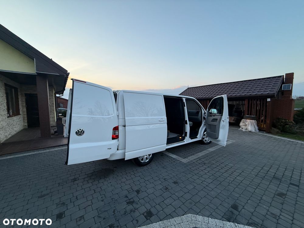 Volkswagen Transporter - 16