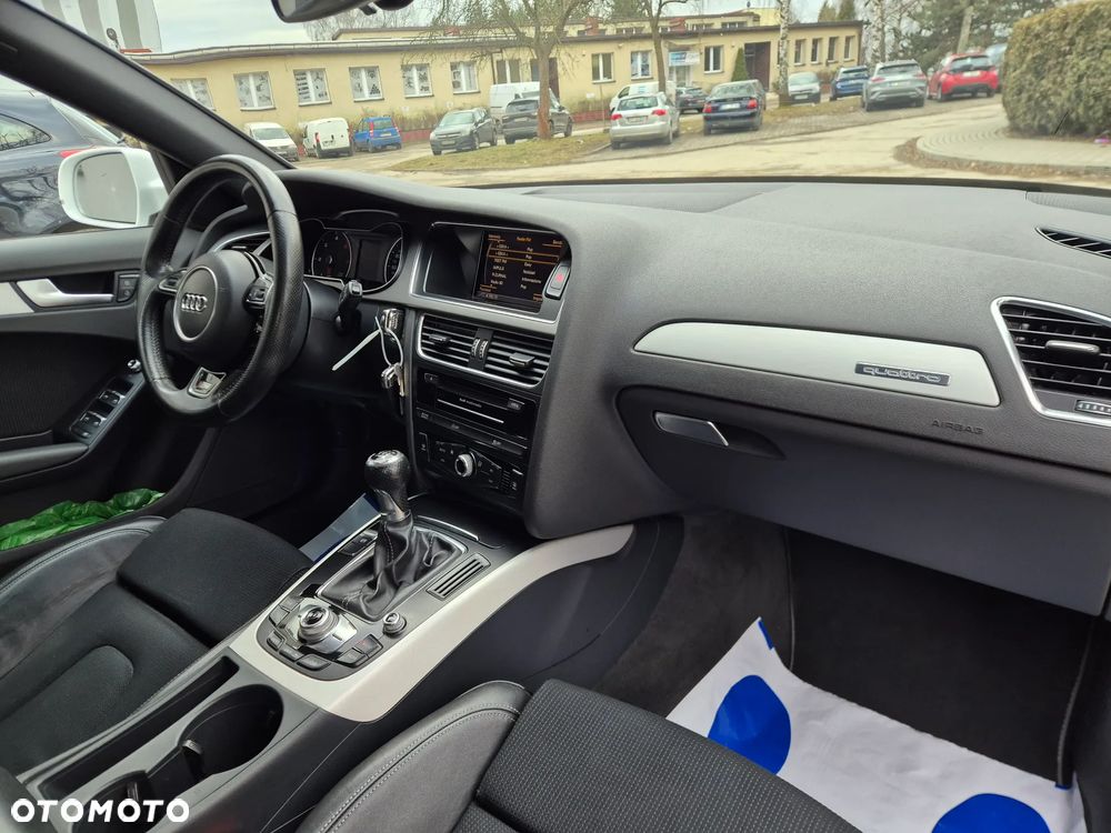 Audi A4 Avant 2.0 TDI DPF quattro S line Sportpaket - 12