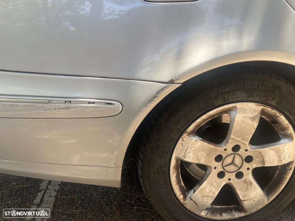 Mercedes-Benz E 200 K Avantgarde Aut. - 16