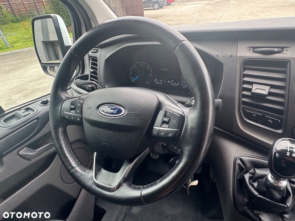 Ford Transit Custom 310 L2H1 Limited - 17