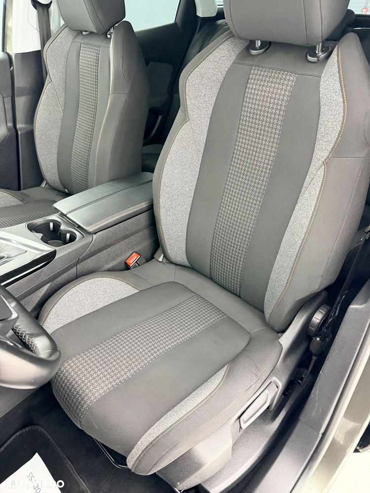 Peugeot 3008 PureTech 130 Stop & Start GPF Allure - 11