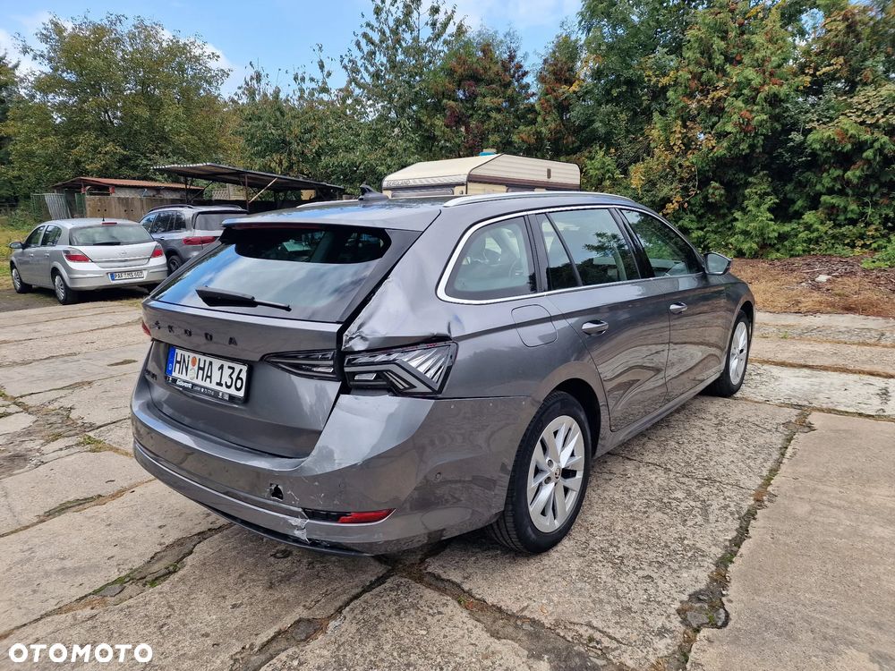 Skoda Octavia 2.0 TDI DSG Style - 8