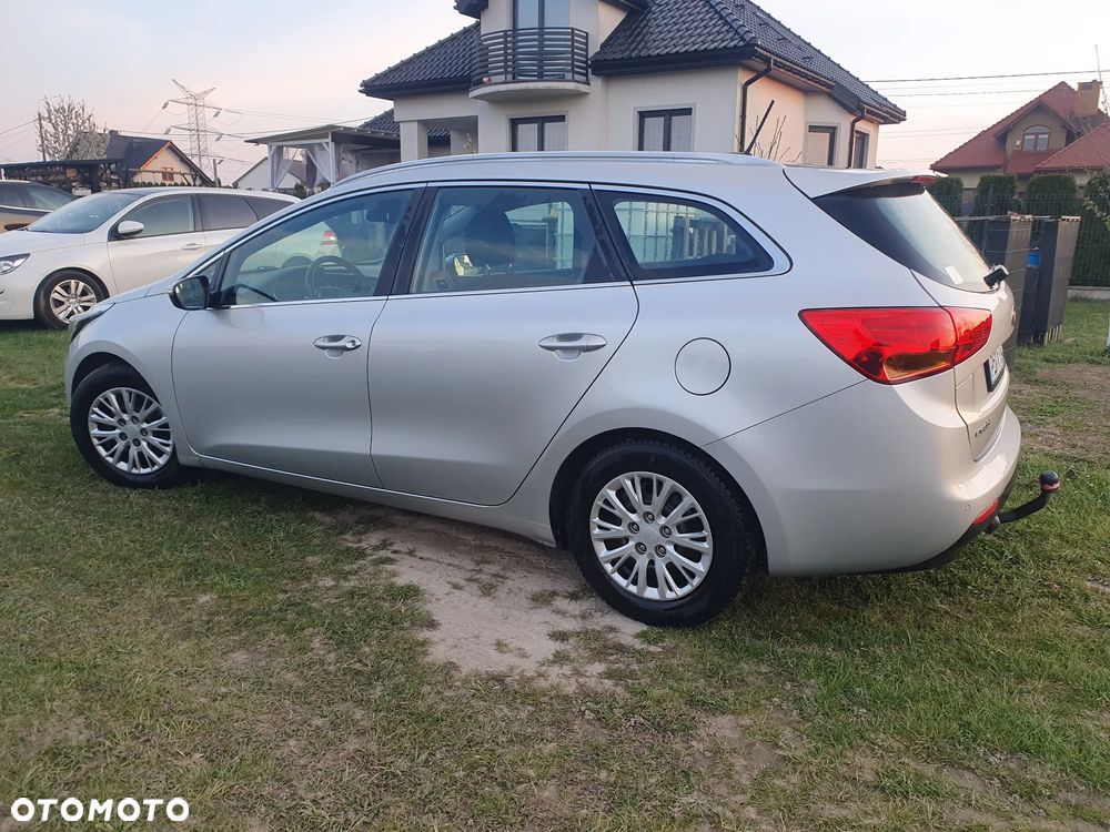 Kia Ceed 1.6 GDI Business Line - 10