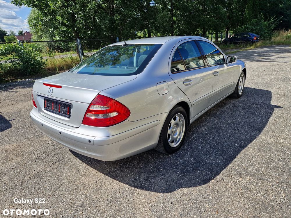 Mercedes-Benz Klasa E 240 Elegance - 5