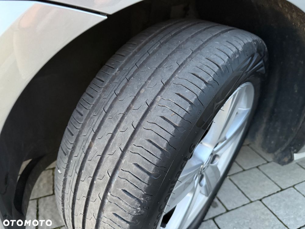 Volkswagen Golf Variant 1.6 TDI BlueMotion Technology Comfortline - 25