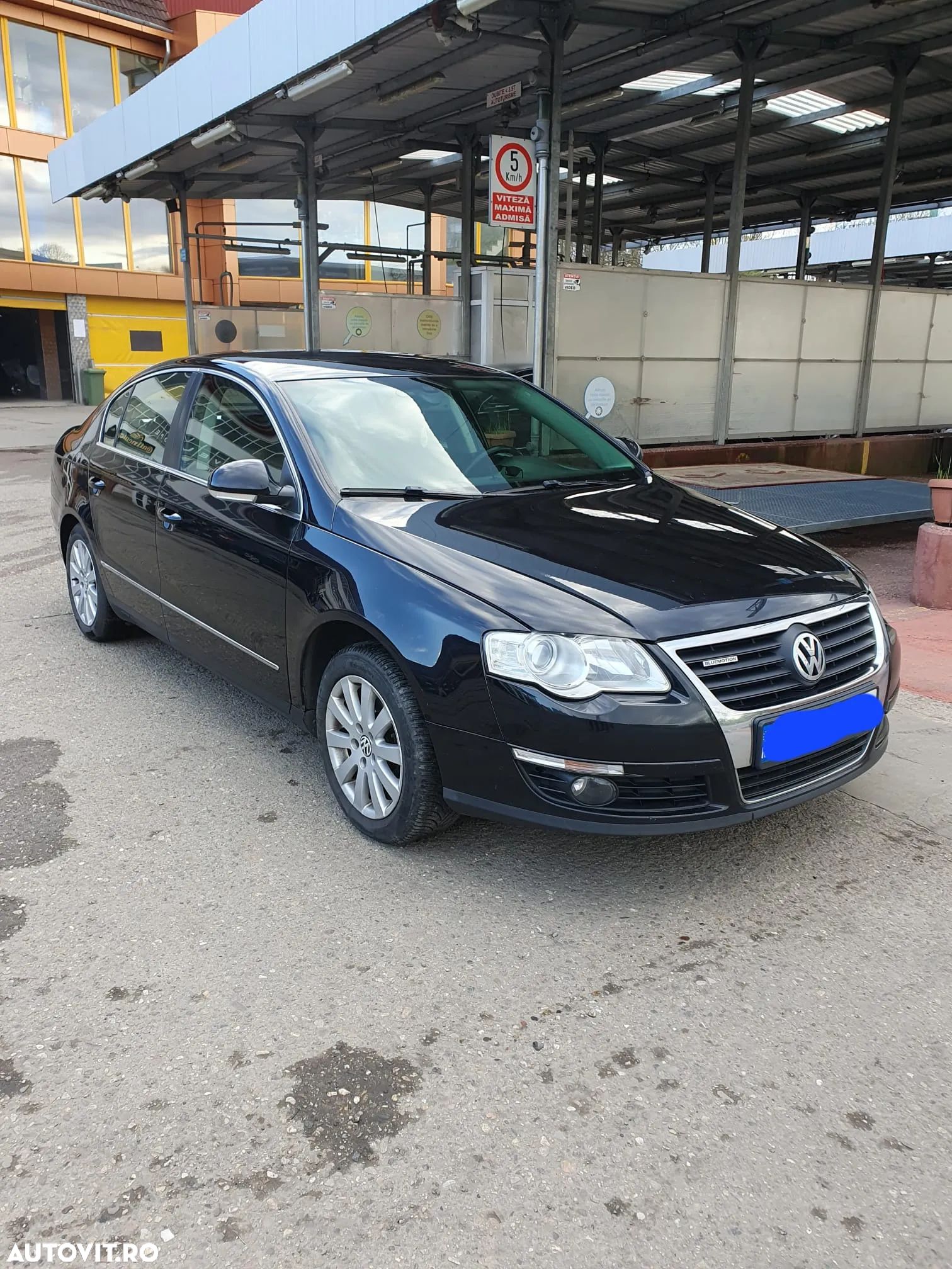 Volkswagen Passat 2.0 TDI DPF BlueMotion Technology Comfortline - 1