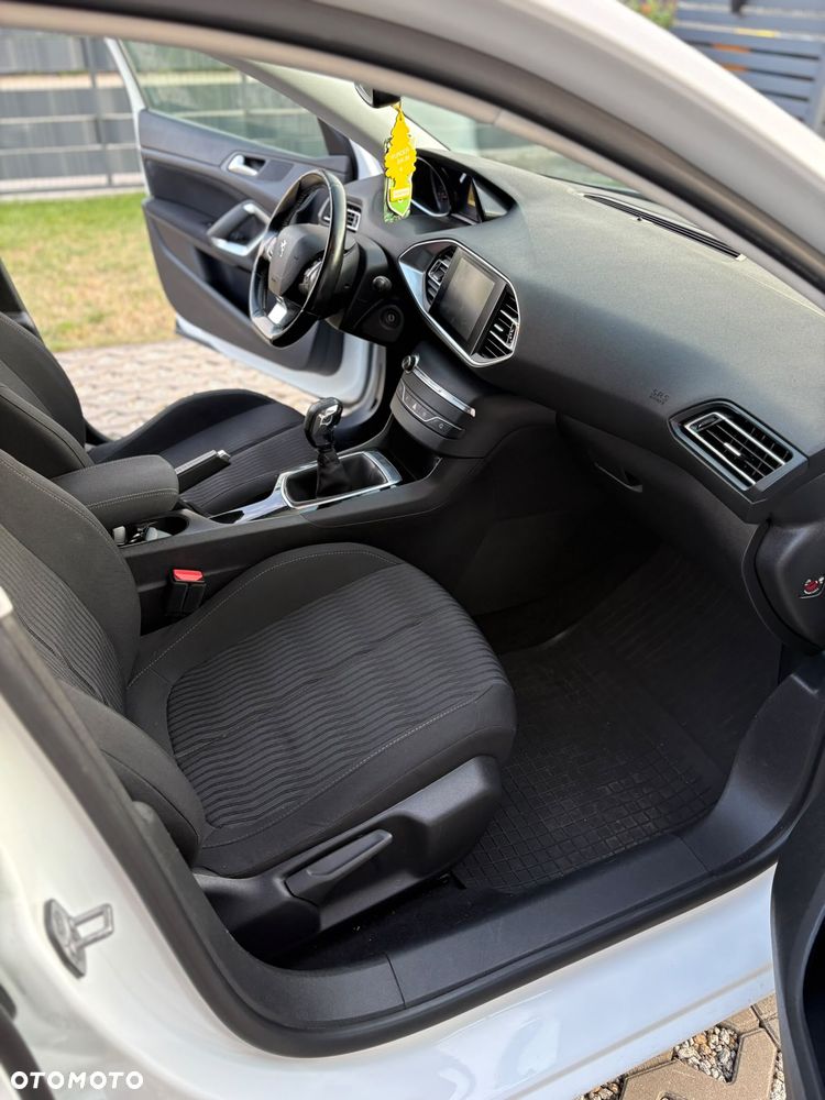 Peugeot 308 1.6 BlueHDi Active S&S - 11