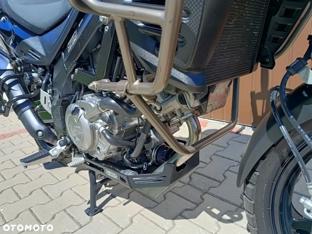 Suzuki V-STROM - 15