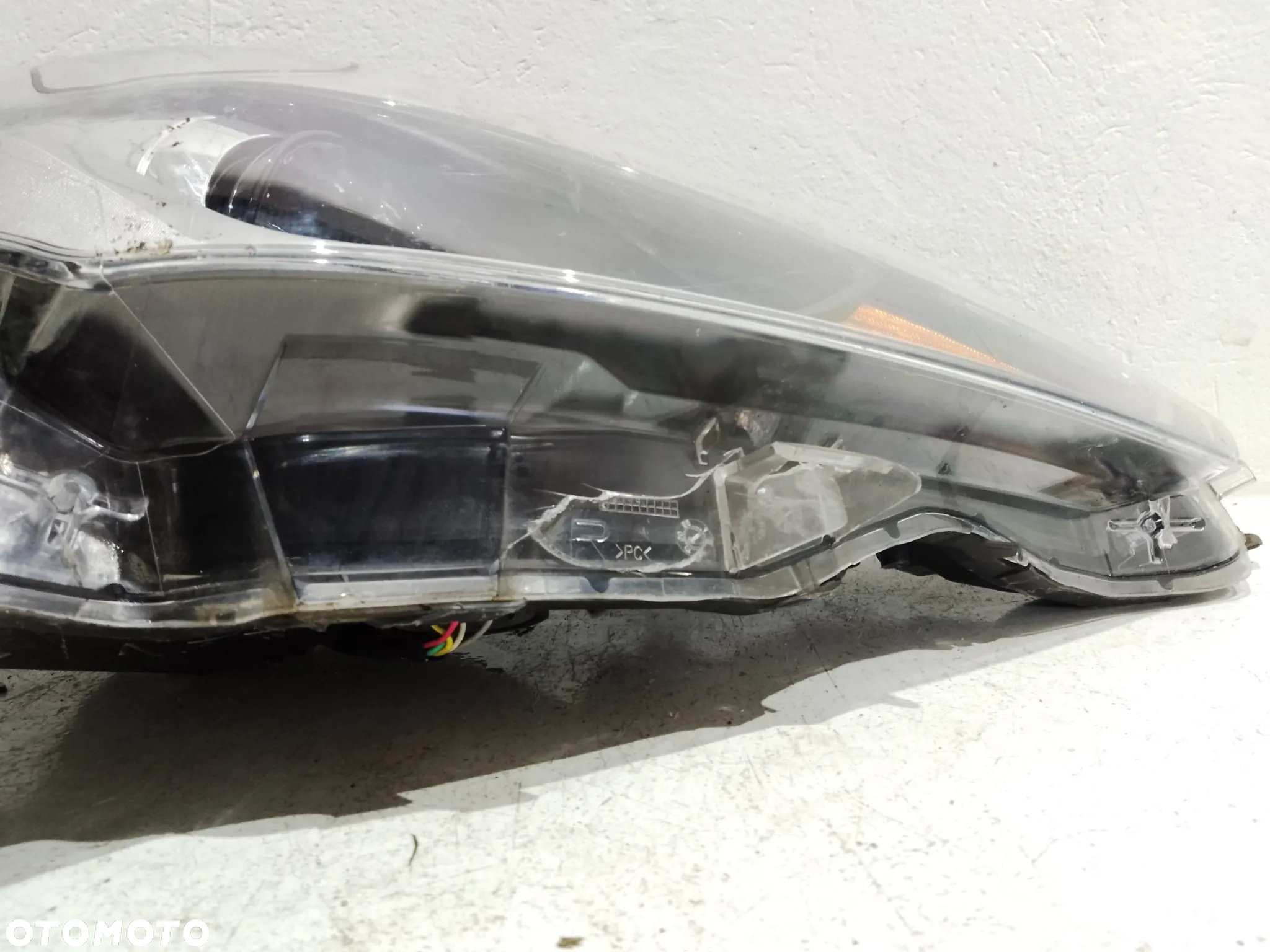 Toyota Aygo II Lift 2018–2022 – Lampa Przednia Prawa LED - 3