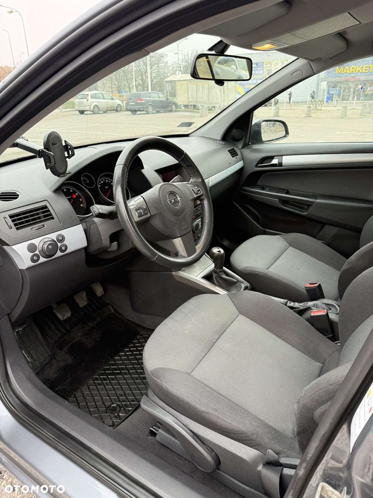 Opel Astra 1.4 Enjoy - 15