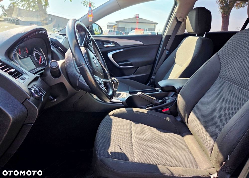 Opel Insignia 2.0 CDTI Cosmo S&S - 24