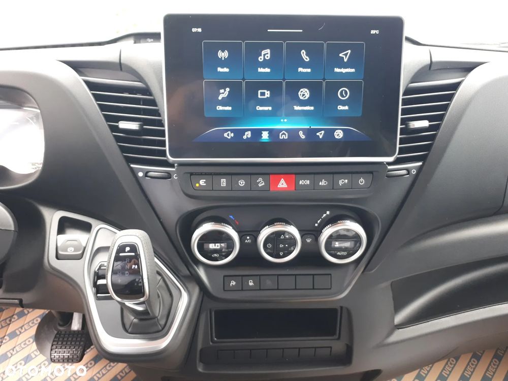 Iveco 35S18HA8V, dach 2,1m, niebieski metalizowany - 6