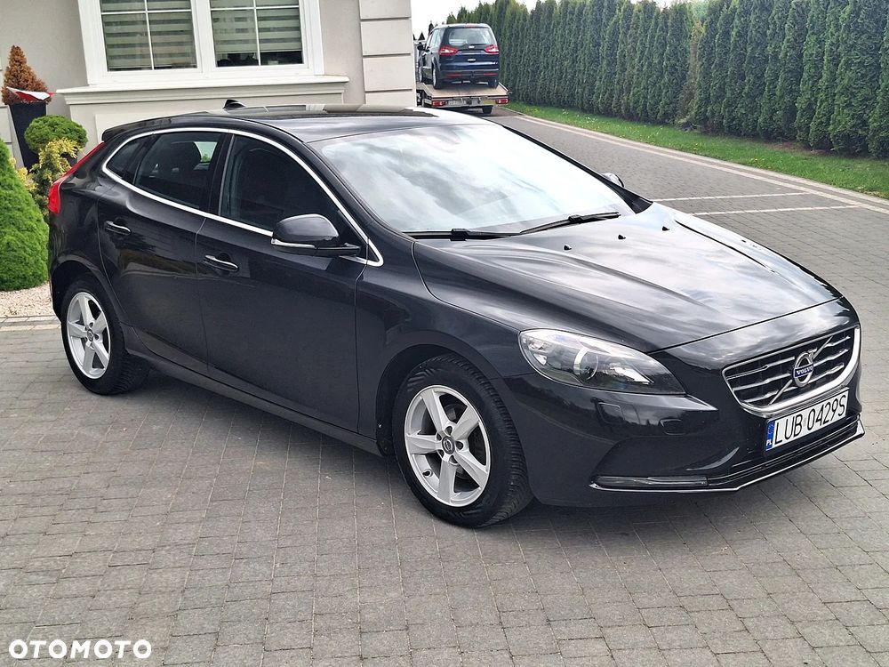 Volvo V40 D2 Momentum - 2