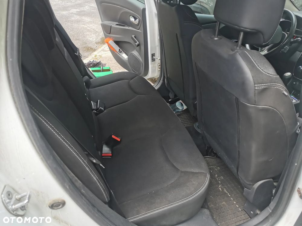 Renault Clio 1.2 16V Zen - 12