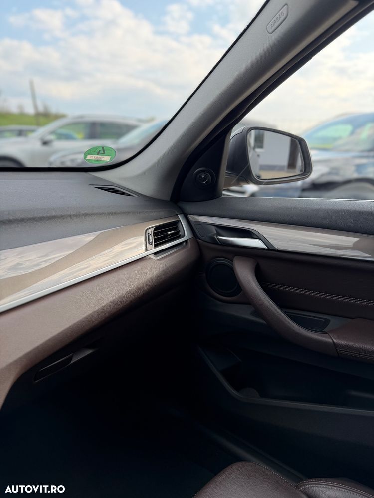 BMW X1 sDrive16d xLine - 16