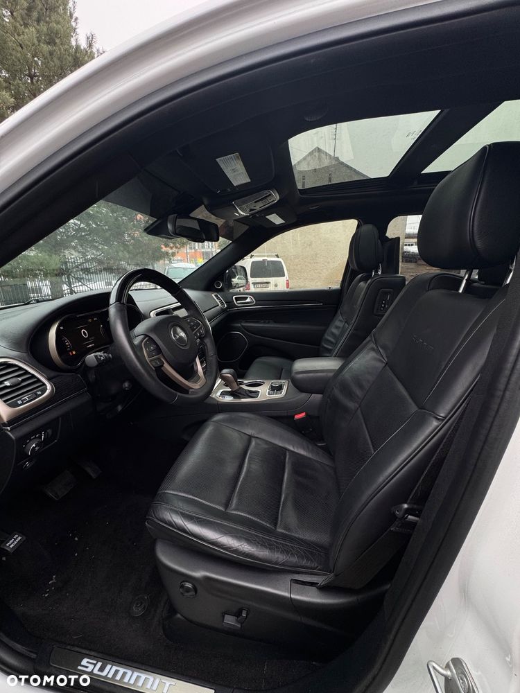 Jeep Grand Cherokee 5.7 V8 HEMI Summit - 29