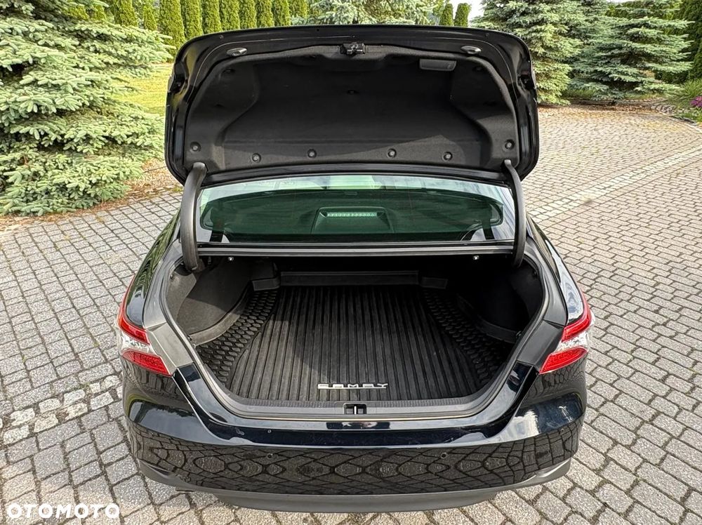 Toyota Camry 2.5 Hybrid Executive CVT - 24