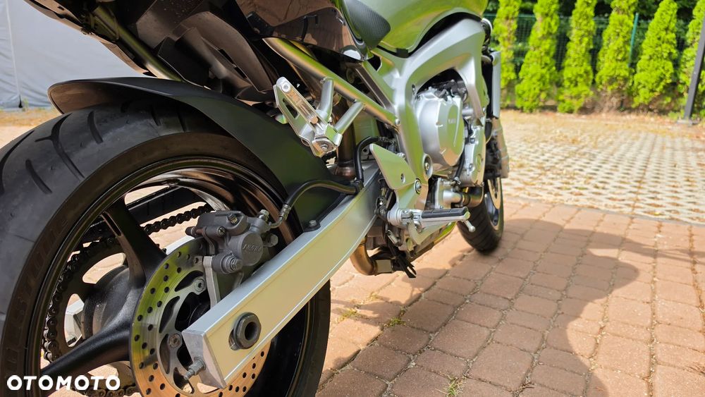 Yamaha FZ6 - 3