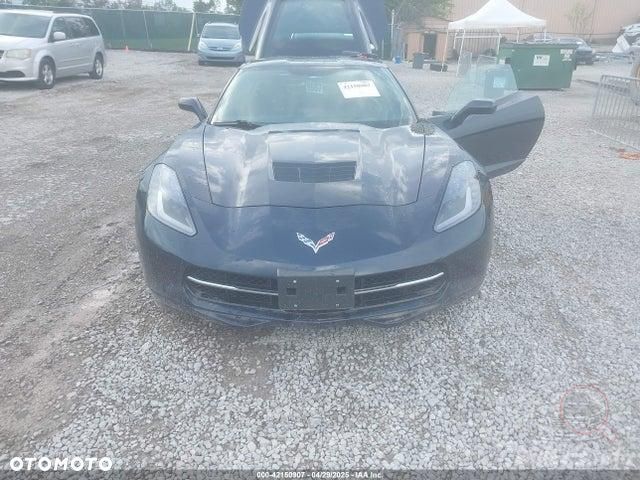 Chevrolet Corvette - 13