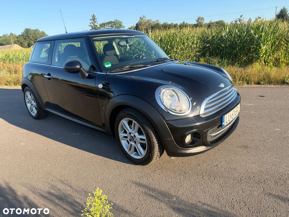 MINI Cooper 50 Mayfair - 17
