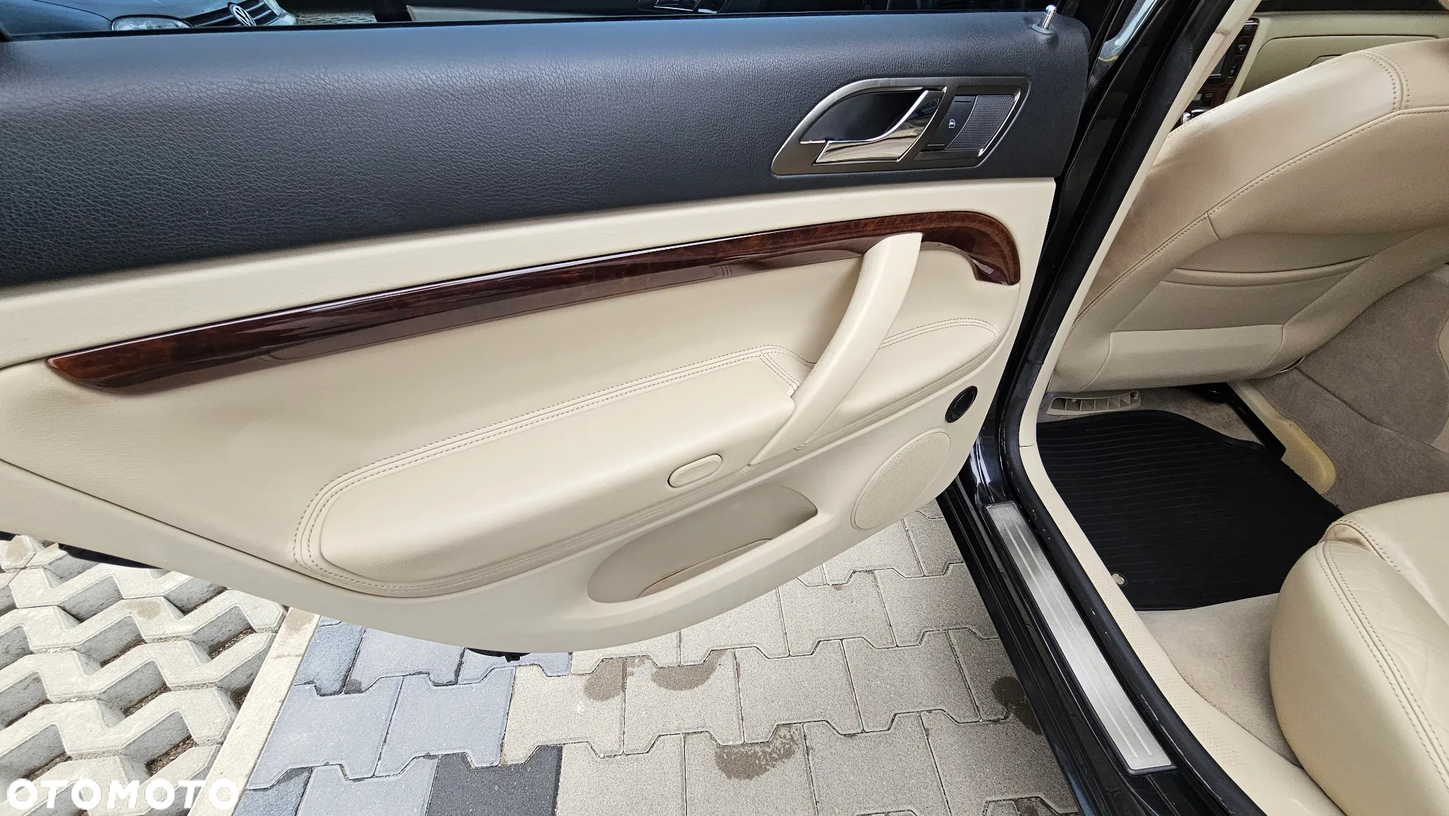 Skoda Superb 2.8 V6 Prestige Plus - 4