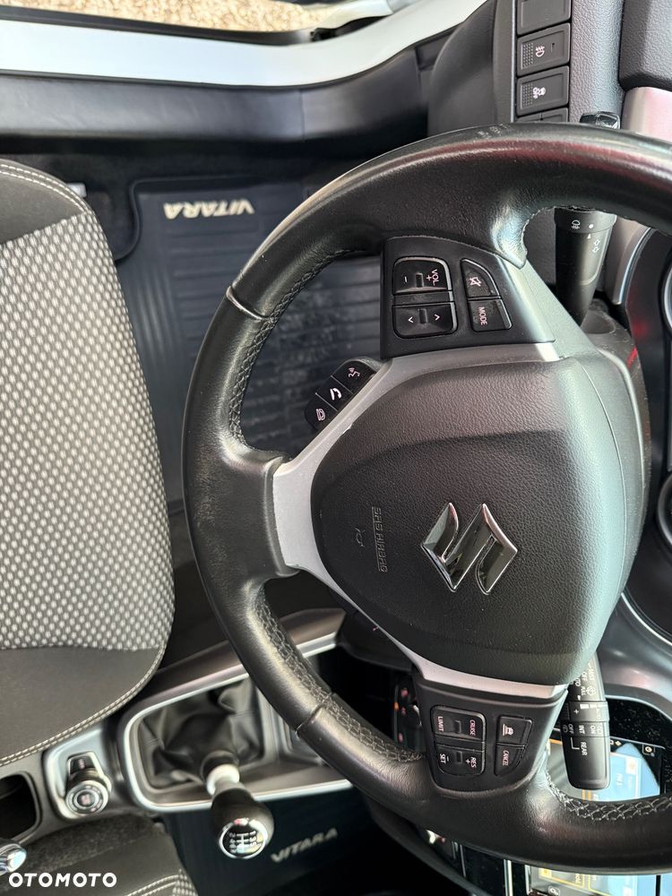 Suzuki Vitara 1.4 Boosterjet Hybrid Allgrip Comfort - 4