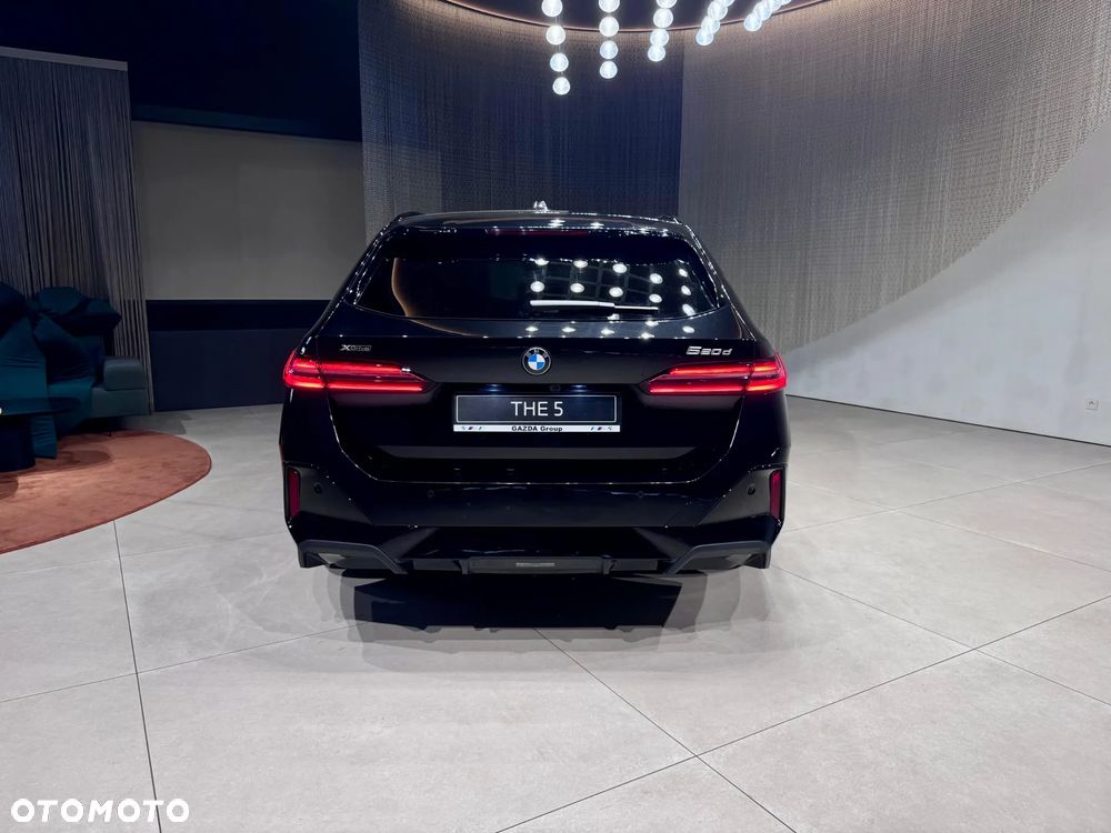 BMW Seria 5 520d xDrive mHEV M Sport - 4