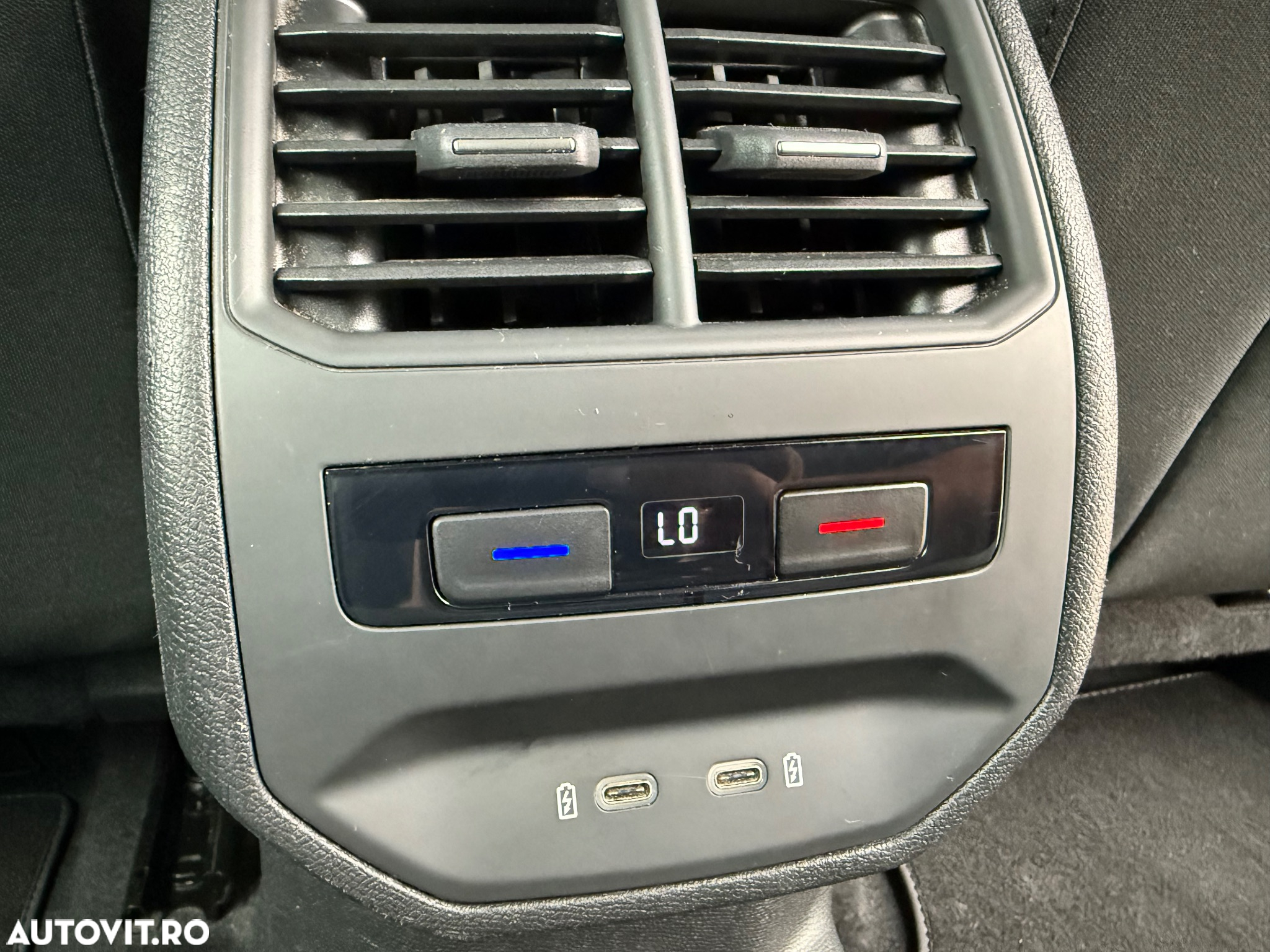 Seat Leon Sportstourer 2.0 TDI DSG Style Edition - 17